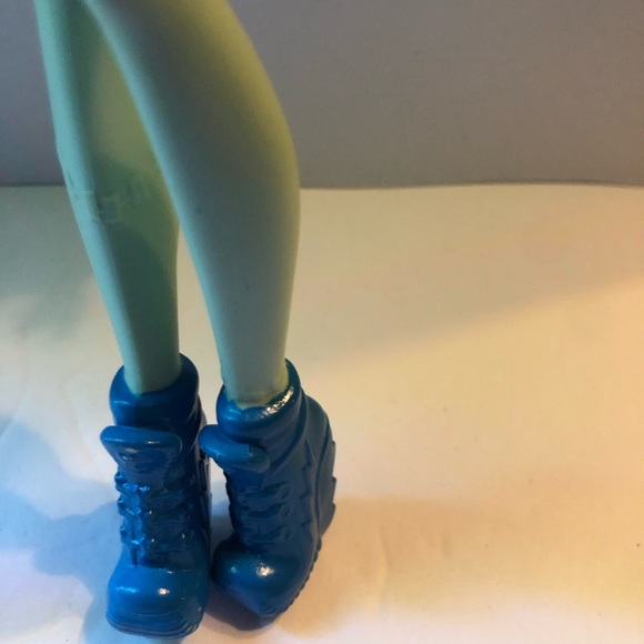 Monster High Frankie Stein HOW DO YOU BOO? GHOUL SPIRIT Doll - Picture 5 of 8